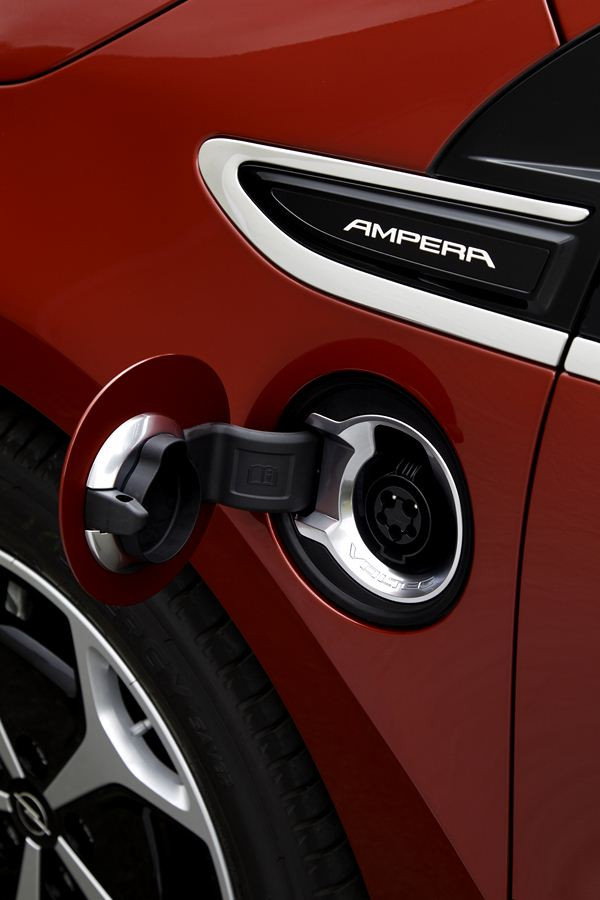 Comment fonctionne l'Opel Ampera électrique à autonomie étendue?
