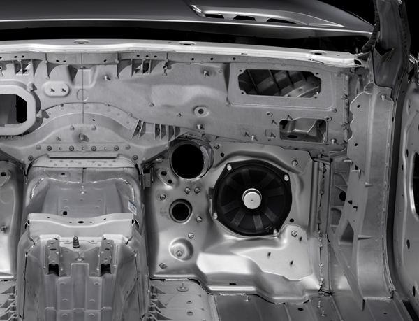 La nouvelle génération du roadster Mercedes SL adopte une caisse tout aluminium