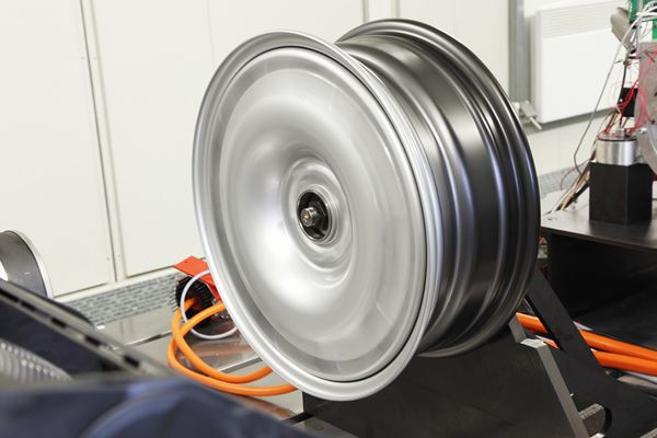 Ford développe une Fiesta eWheelDrive équipée de deux moteurs électriques dans les roues arrière