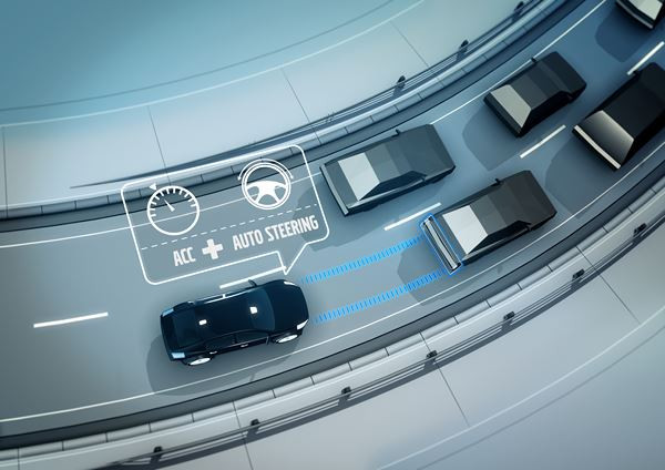 Le régulateur de vitesse adaptatif avec assistant directionnel Volvo contrôle la trajectoire