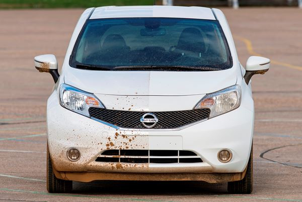 Une technologie de nano-peinture répulsive aux salissures en test chez Nissan