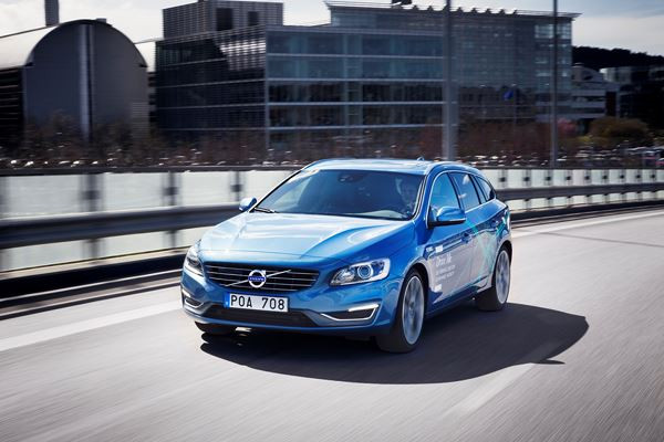 Des Volvo autonomes en conditions réelles de conduite sur route ouverte