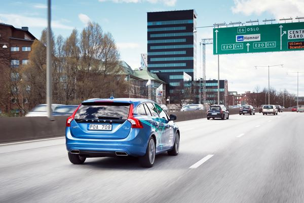Des Volvo autonomes en conditions réelles de conduite sur route ouverte
