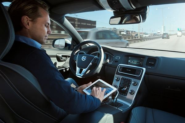 Des Volvo autonomes en conditions réelles de conduite sur route ouverte