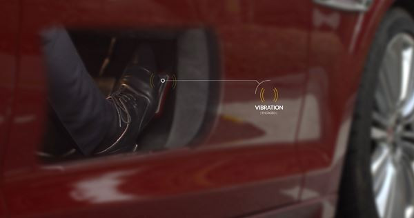 La technologie "Bike Sense" Jaguar minimise les risques d’accidents avec les deux-roues