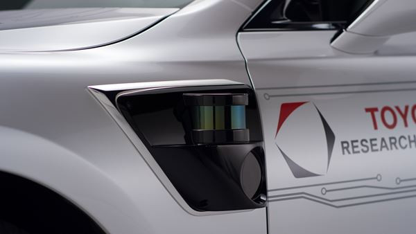 Le véhicule d'essai autonome P4 Toyota profite d’une puissance de calcul importante
