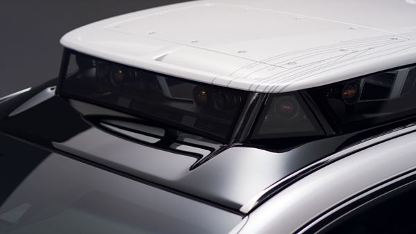 Le véhicule d'essai autonome P4 Toyota profite d’une puissance de calcul importante