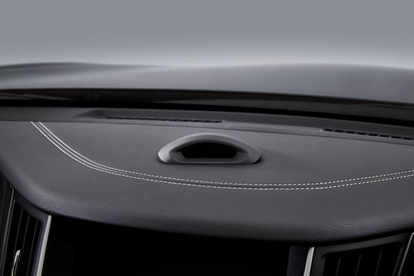 Le Nissan ProPilot 2.0 assure la conduite guidée sur voie rapide sans les mains