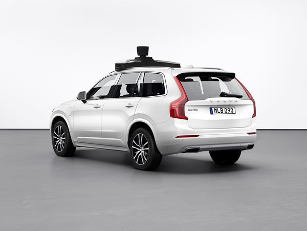 Un Volvo XC90 avec technologie Uber prêt pour la conduite autonome supervisée