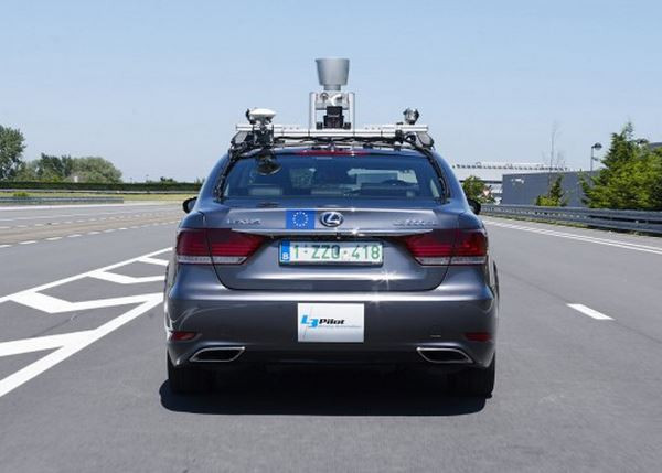 Toyota commence à tester la conduite autonome sur les routes européennes