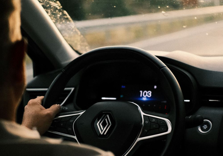 Départs en vacances : l'astuce de l'été est de lever le pied au volant