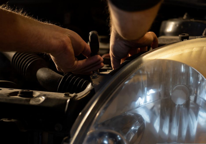 Une révision automobile pour s'assurer qu'un véhicule est en bon état de fonctionnement