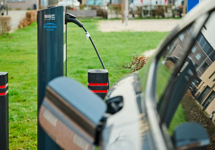 Des astuces pour réduire le coût de la recharge lors d'un long trajet en voiture électrique