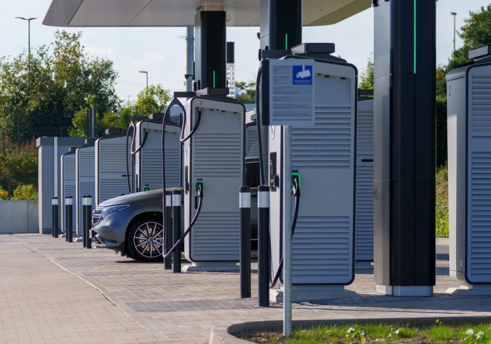 Des conseils pour partir en vacances au volant d'une voiture électrique