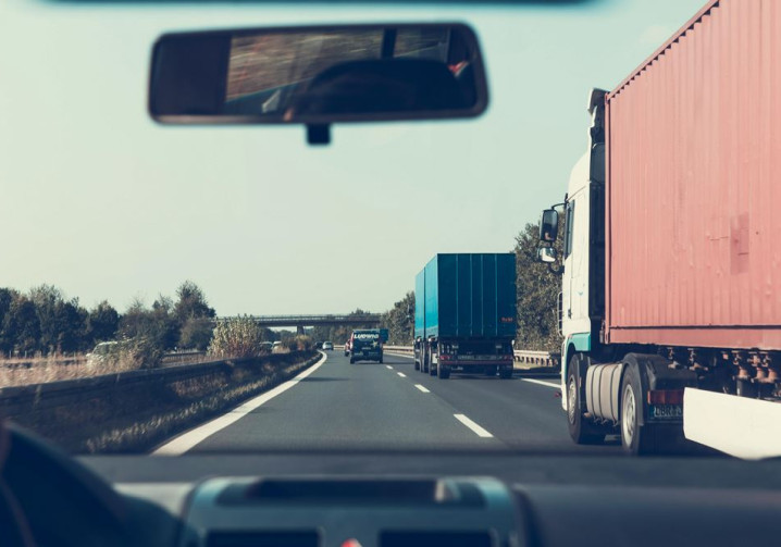 Les règles et les bons réflexes à adopter pour prendre la route des vacances en sécurité