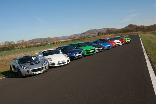 La Porsche 911 GT3 élue « Sportive de l’année 2009 » par le magazine Echappement