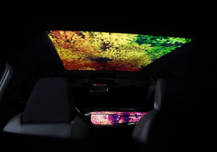 Une expérience immersive de son et lumière dans l'habitacle de la voiture