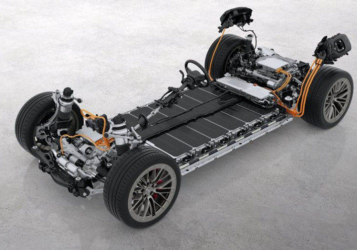 La puissance de récupération du Porsche Cayenne Electric peut atteindre 600 kW