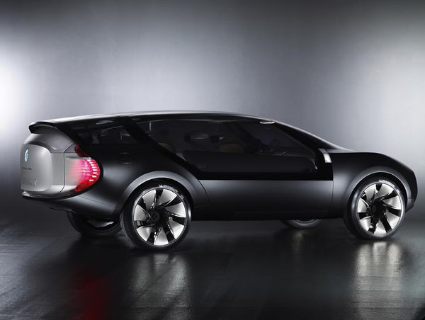 Renault présente un concept-car haut de gamme Ondelios