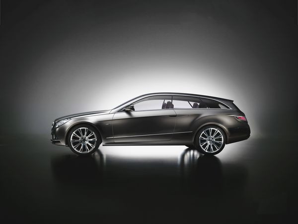 Mercedes présente le concept car Fascination