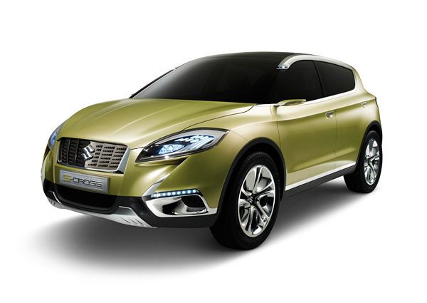 Le concept de crossover Suzuki S-Cross en avant-première au Mondial de l'Automobile