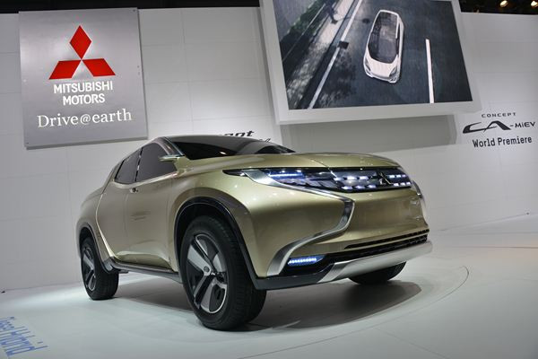 Un concept Mitsubishi de pick-up hybride diesel électrique