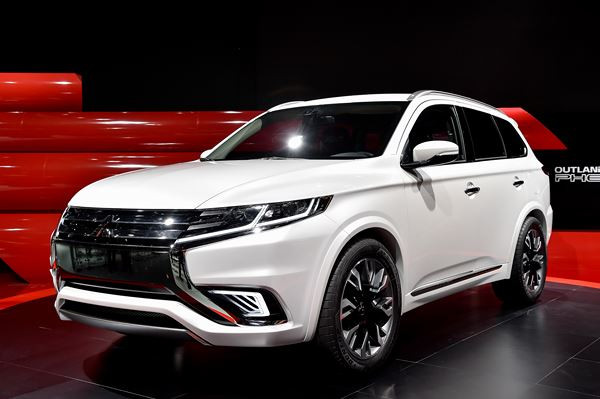 Le concept Mitsubishi Outlander PHEV Concept-S soigne son apparence