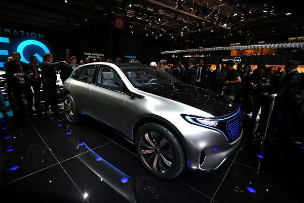 Le concept « Génération EQ » préfigure un prochain coupé SUV électrique