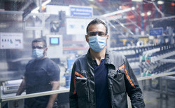 Ford redémarre ses usines en Europe avec des mesures de protection des salariés