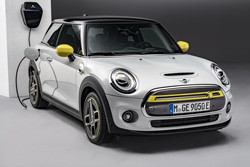 La marque MINI enregistre 292 394 ventes mondiales en 2020