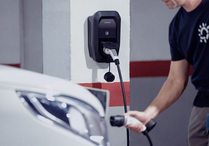 Un véhicule électrique d'occasion de 48 mois se vend au prix d'un véhicule diesel d'occasion