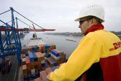 Le groupe de transport mondial DHL encourage le transport fluvial