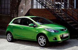 Des prototypes de Mazda 2 électriques en test dans le cadre du projet « Tsukuba Environmental Style Test Project »
