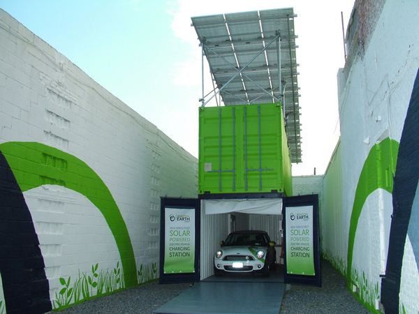 Beautiful Earth construit la première station de recharge solaire de véhicules électriques de New York