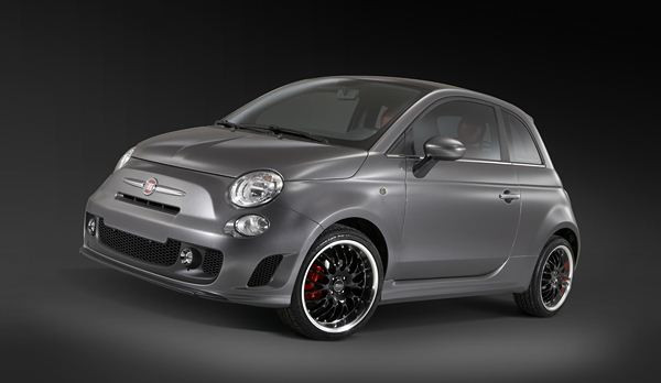Fiat présente un concept de 500 électrique à Détroit