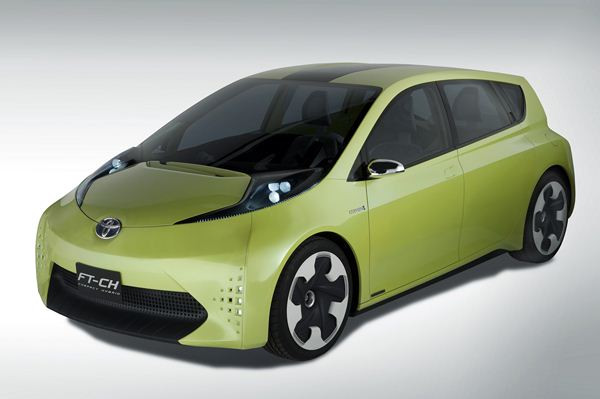 Toyota dévoile un concept hybride FT-CH au salon de l'automobile de Détroit