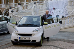 La première Smart Fortwo électrique dans les rues de Monaco
