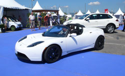 Premiers tours de roues en roadster Tesla