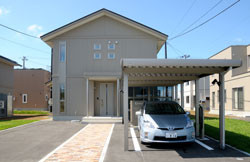 Toyota développe un système de gestion de l’électricité entre la maison et le véhicule rechargeable