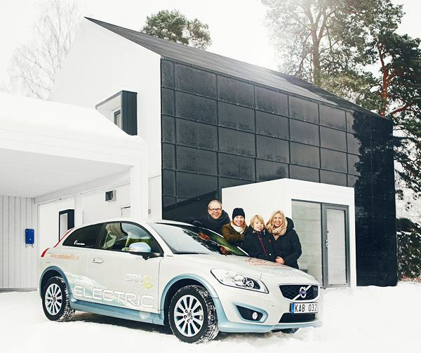 L'expérience « One Tonne Life » commence pour la famille Lindell
