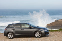 Lexus organise le Full Hybrid Beach Tour 2011