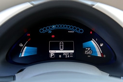 Comment est calculée la consommation normalisée d’une voiture électrique ?