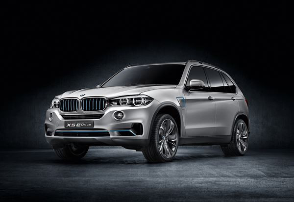 Un BMW Concept X5 eDrive à transmission intégrale et technologie hybride