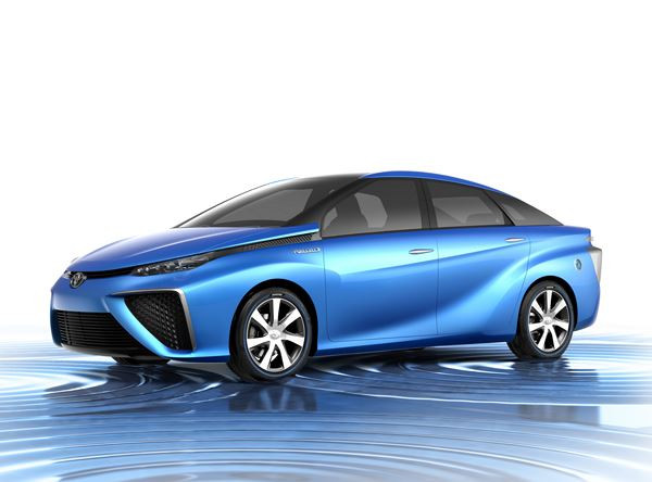 Le concept Toyota FCV anticipe le véhicule à pile à combustible de Toyota