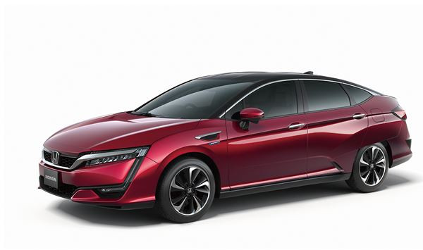 La berline à hydrogène Honda Clarity prend la route