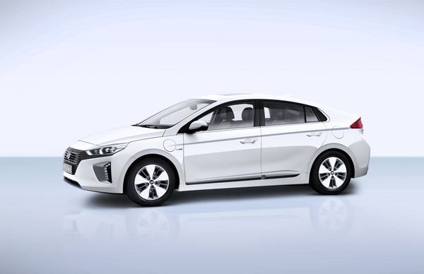 La Hyundai Ioniq Hybride Rechargeable parcourt 50 kilomètres en électrique