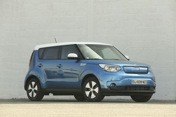 Le Kia Soul EV 30 kWh revendique une autonomie de 250 km