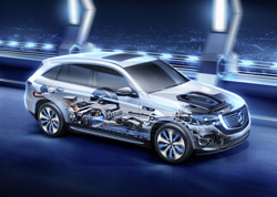 Le SUV crossover électrique Mercedes EQC affiche une autonomie de plus de 450 km