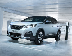Le SUV Peugeot 3008 se décline en hybride rechargeable essence