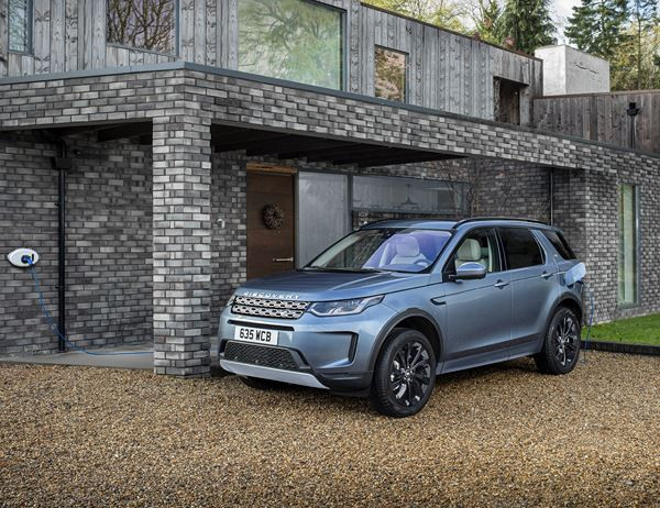 Le Land Rover Discovery Sport PHEV affiche une autonomie électrique de 62 km